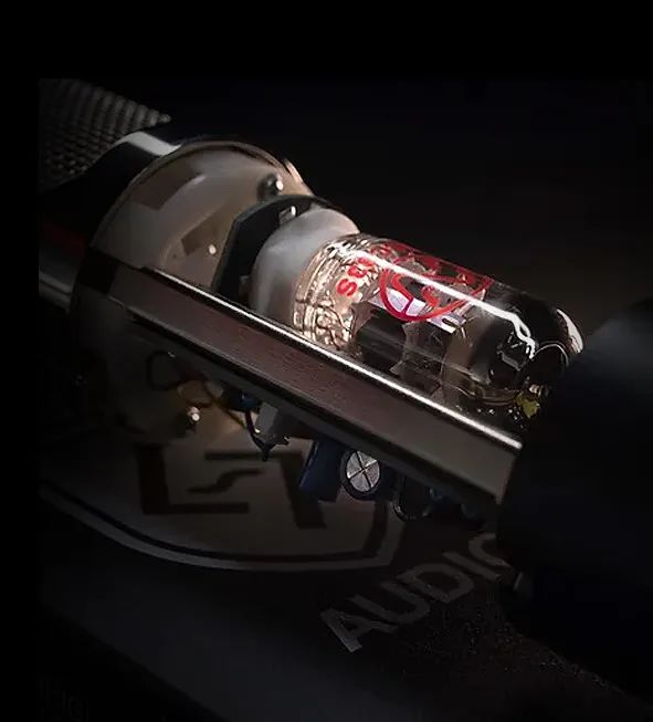 Lauten Audio LA-320 V2：獨(dú)立音樂(lè)人有他就夠，萬(wàn)能且質(zhì)感爆表的電子管麥克風(fēng)